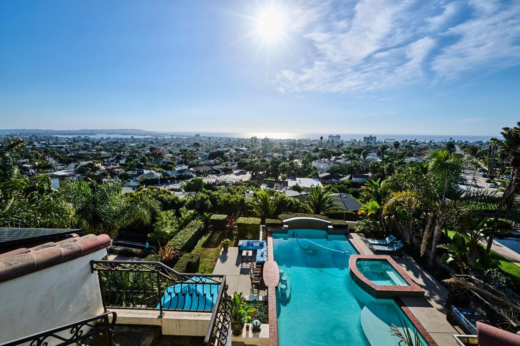 360 Degree Ocean & City Views With Pool, Spa, Close To The Beach! Pets Ok サンディエゴ エクステリア 写真